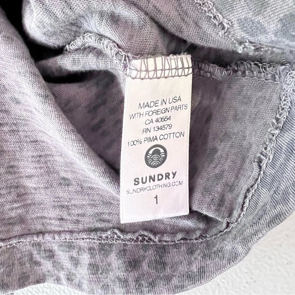 Sundry Leopard Print Pima Cotton Top Size Small Comfy Relaxed Fit Classic Preppy - Picture 6 of 8